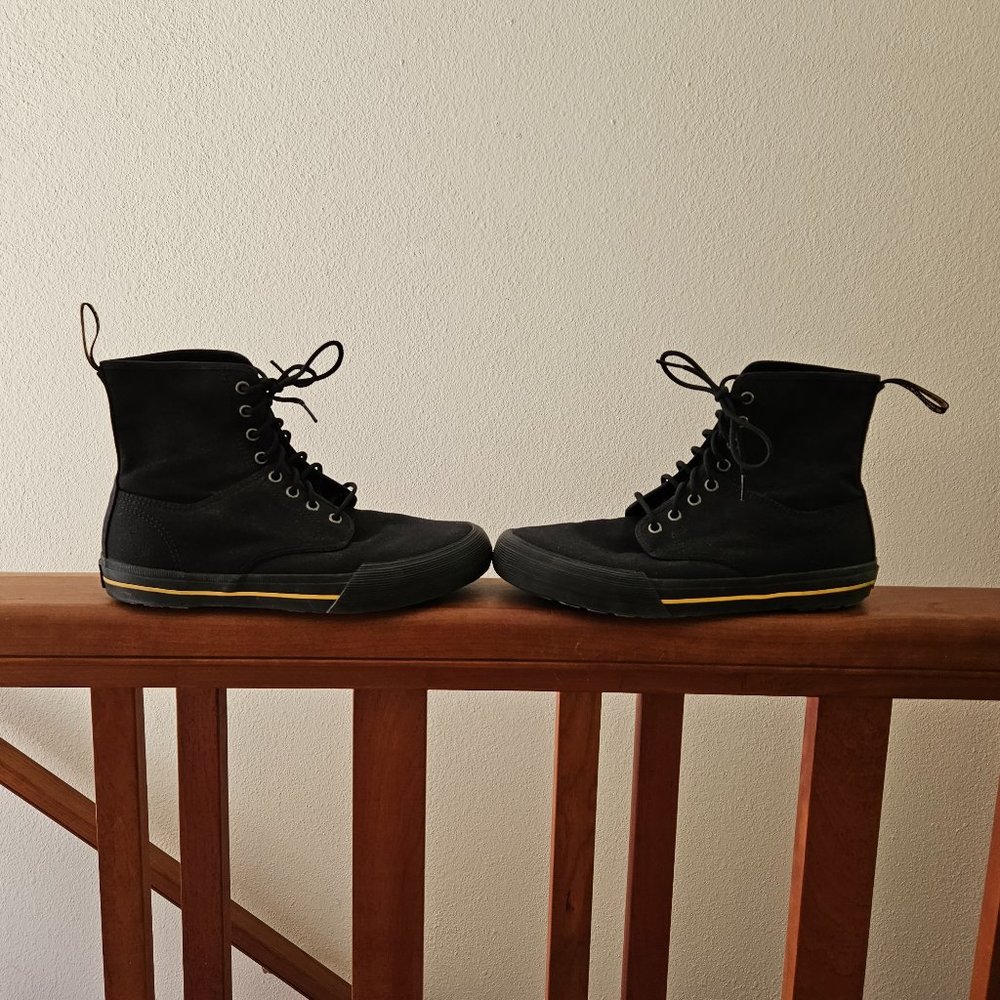 Dr. Martens Winsted Canvas Boot US Mens 9 / US Womens 10 / UK 8 / EU 42